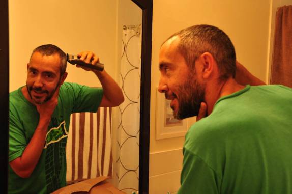 Adeus, barba e cabelo, em Markham, subúrbio de Toronto, no Canadá